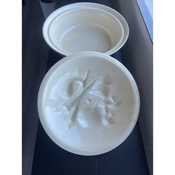 Vintage Los Angeles Potteries 1971 USA Cream Vegetable Lidded Casserole Dish - Picture 5 of 11